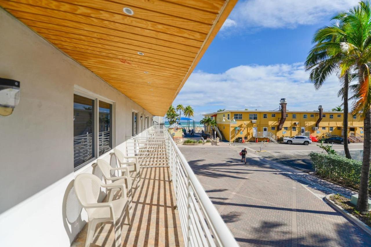 Fantastic 1 Bedroom With Pool Steps From The Beach #43 Холивуд Екстериор снимка