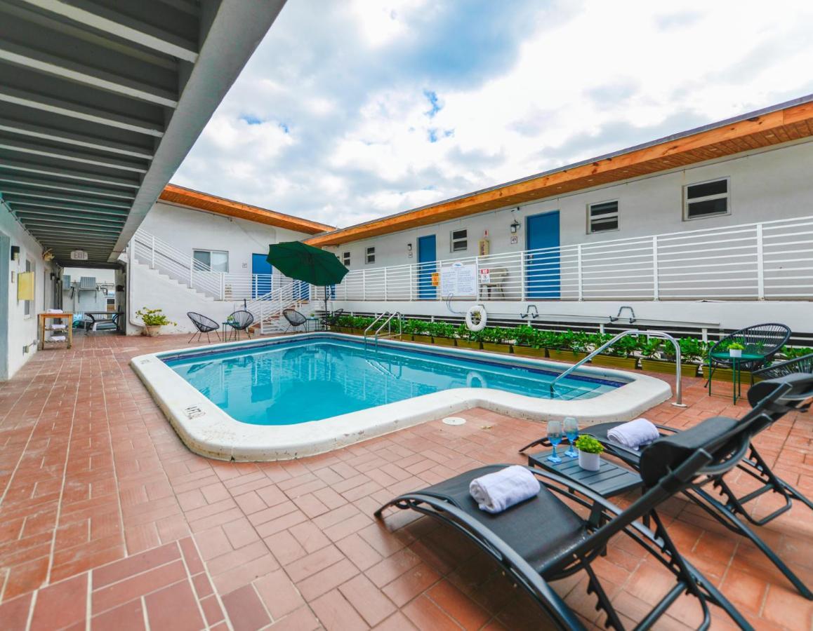 Fantastic 1 Bedroom With Pool Steps From The Beach #43 Холивуд Екстериор снимка