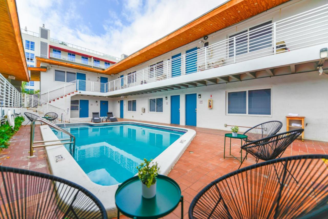 Fantastic 1 Bedroom With Pool Steps From The Beach #43 Холивуд Екстериор снимка