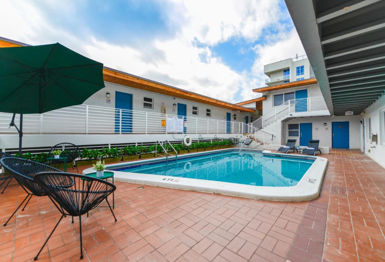 Fantastic 1 Bedroom With Pool Steps From The Beach #43 Холивуд Екстериор снимка